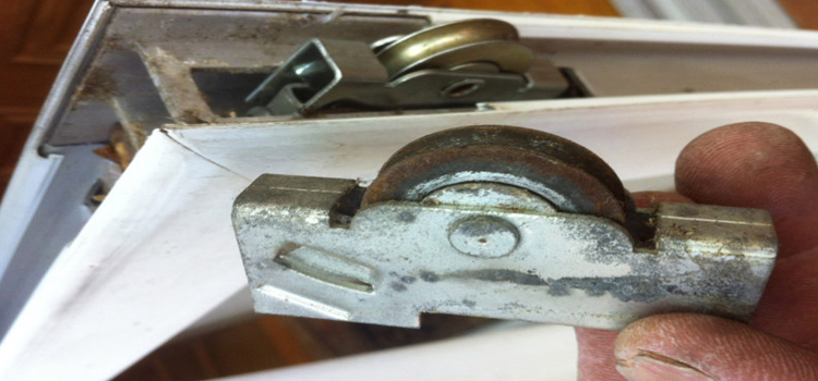 screen door roller repair in Valley Center